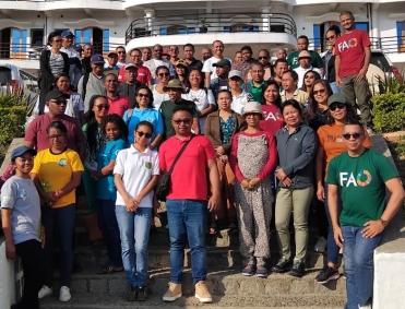 𝗠𝗮𝗱𝗮𝗴𝗮𝘀𝗰𝗮𝗿 𝗶𝗻𝘁𝗲𝗻𝘀𝗶𝗳𝗶𝗲 𝘀𝗲𝘀 𝗶𝗻𝗶𝘁𝗶𝗮𝘁𝗶𝘃𝗲𝘀 𝗱𝗲 𝗿𝗲𝘀𝘁𝗮𝘂𝗿𝗮𝘁𝗶𝗼𝗻 𝗱𝗲𝘀 𝗳𝗼𝗿𝗲̂𝘁𝘀 𝗲𝘁 𝗱𝗲𝘀 𝗽𝗮𝘆𝘀𝗮𝗴𝗲𝘀.