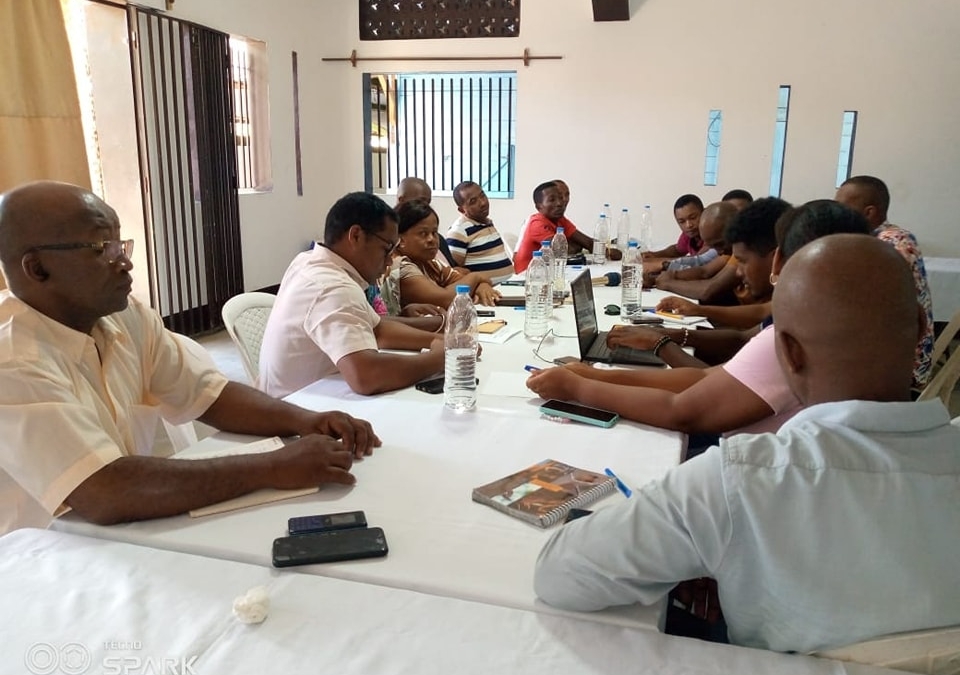 𝐀𝘁𝗿𝗶𝗸𝗮𝘀𝗮 𝗳𝗶𝗸𝗮𝗼𝗻𝗮𝗻𝗱𝗼𝗵𝗮 𝘀𝘆 𝗳𝗮𝗻𝗸𝗮𝗻-𝗸𝗲𝘃𝗶𝘁𝗿𝗮, 𝐭𝐚𝐨 𝐅𝐞𝐧𝐨𝐚𝐫𝐢𝐯𝐨 𝐚𝐭𝐬𝐢𝐧𝐚𝐧𝐚𝐧𝐚, 𝐡𝐨 𝗳𝗶𝘁𝗮𝗻𝘁𝗮𝗻𝗮𝗻𝗮 𝗻𝘆 𝗮𝗳𝗼 𝘀𝘆 𝗻𝘆 𝗮𝗱𝘆 𝗮𝗺𝗶𝗻’𝗻𝘆 𝗿𝗶𝘁𝗮𝗸𝗮𝗳𝗼𝗻-𝗷𝗮𝘃𝗮𝗺𝗮𝗻𝗶𝗿𝘆 𝘀𝘆 𝗵𝗮𝗶𝗻𝘁𝗿𝗮𝗻𝗼 𝗻𝘆 𝗿𝗮𝗳𝗶𝘁𝗿𝗮 𝗖𝗖𝗢𝗙𝗲𝘂𝘅 𝗔𝗻𝗮𝗹𝗮𝗻𝗷𝗶𝗿𝗼𝗳𝗼