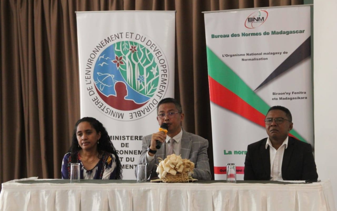 Validation de la Norme Nationale sur la Qualité de l’Air à Madagascar : Vers une Amélioration de la Lutte Contre la Pollution de l’Air 🌳🌿